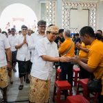 Salurkan Bansos Hari Raya Waisak Untuk Umat Buddha
